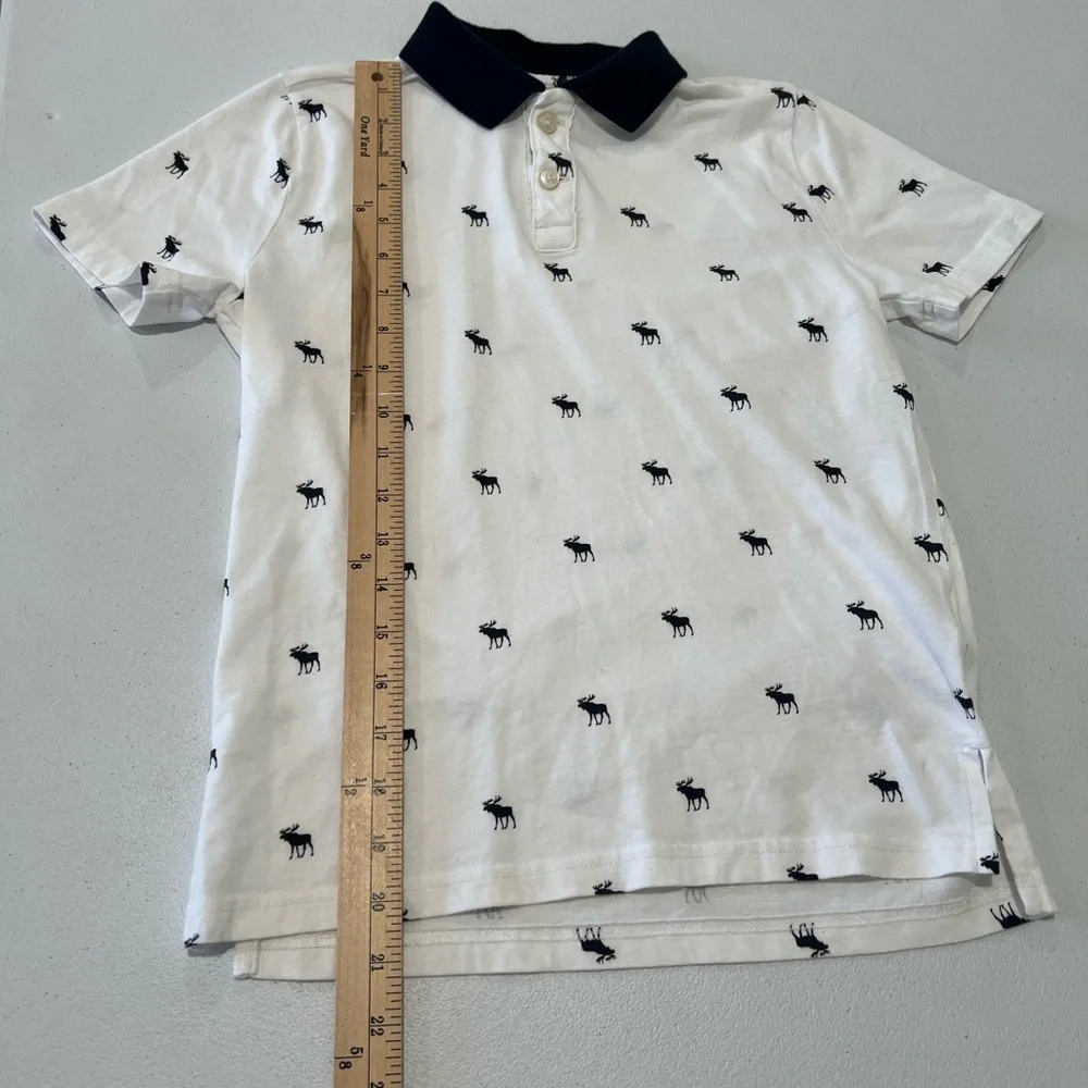 Abercrombie & Fitch White Polo with Black Collar and Moose Print 9-10y